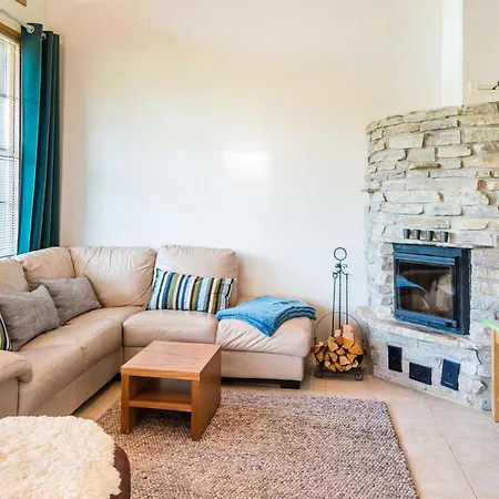 度假居 Pike 2 As- 1 By Interhome 塔库沃里